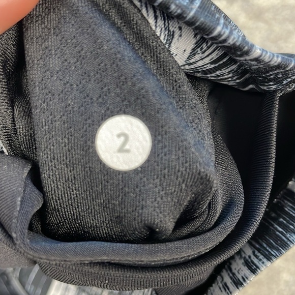 Lululemon Hot To Street Pant Heat Wave White Black Black Sheer Mesh Sz 2 - Picture 8 of 16
